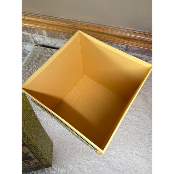 Bob’s Boxes “Birds of a Feather” Garden-Themed Wooden Storage Box With Lid - Picture 11 of 16